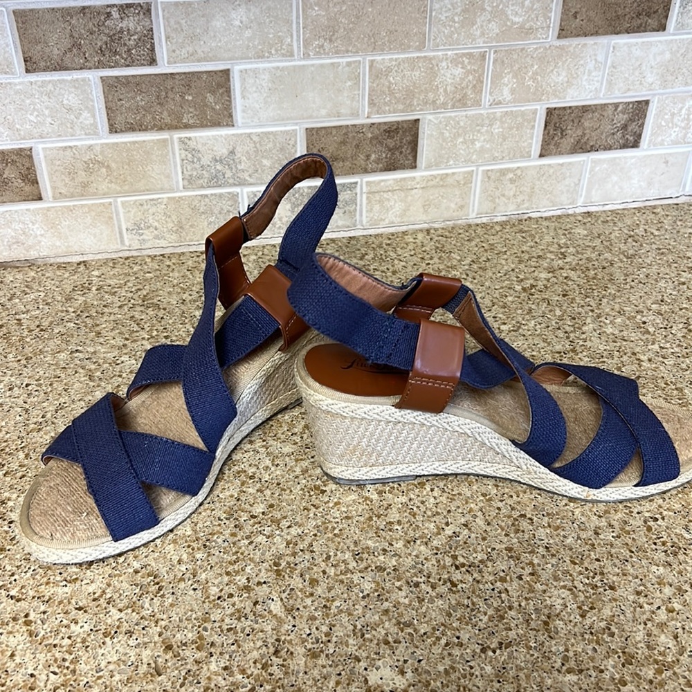 Lucky Brand Navy Wedge Sandal size 9.5